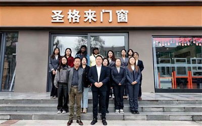 مشتریان خارجی برای بازرسی در محل و بازدید از کارخانه از شرکت ما بازدید می کنند